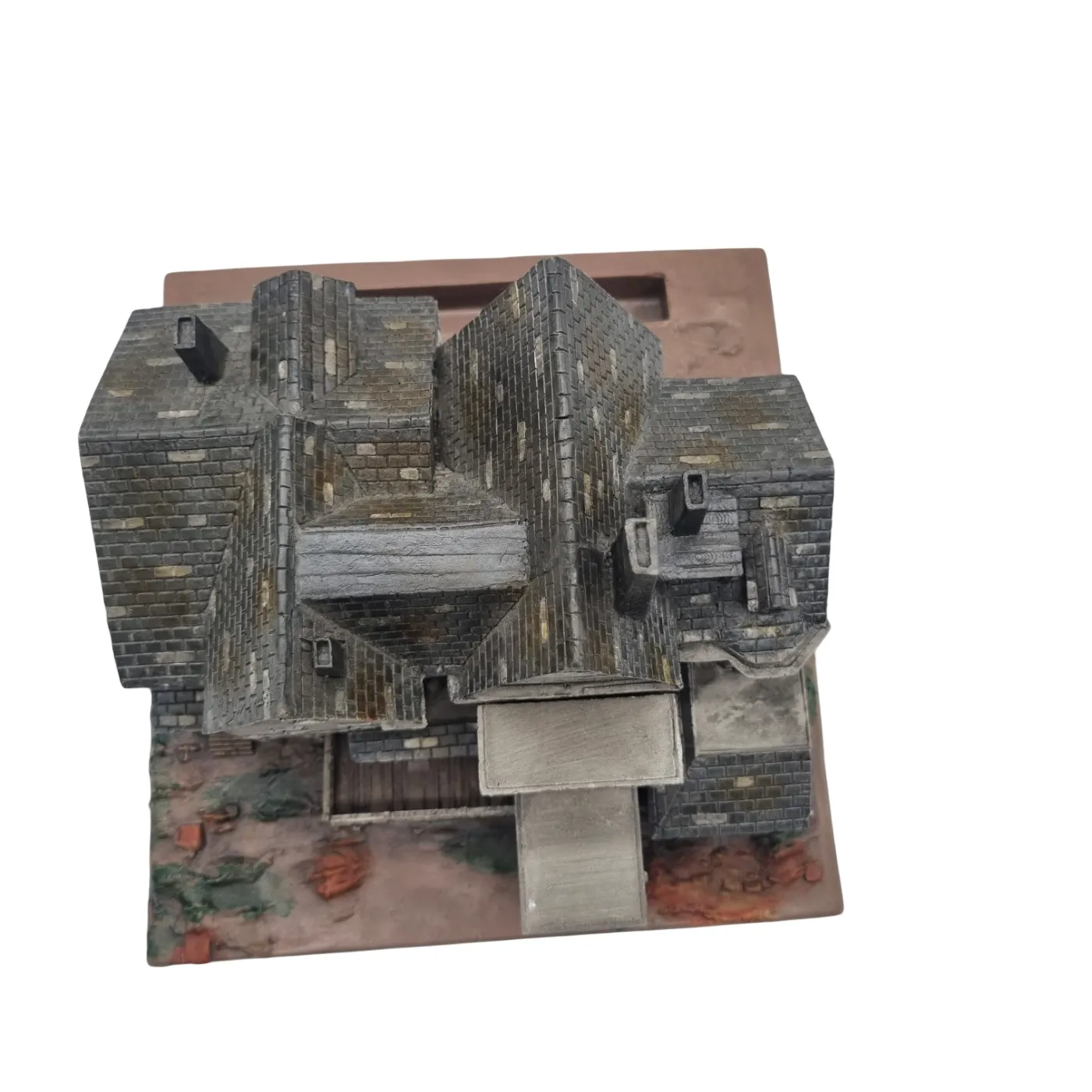 Resident Evil 7: Biohazard Collector’s Edition House Statue  (WR 1343687)