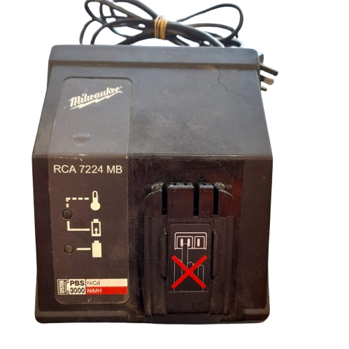 Milwaukee RCA 7224 MB With 14.4V 2.4Ah Battery