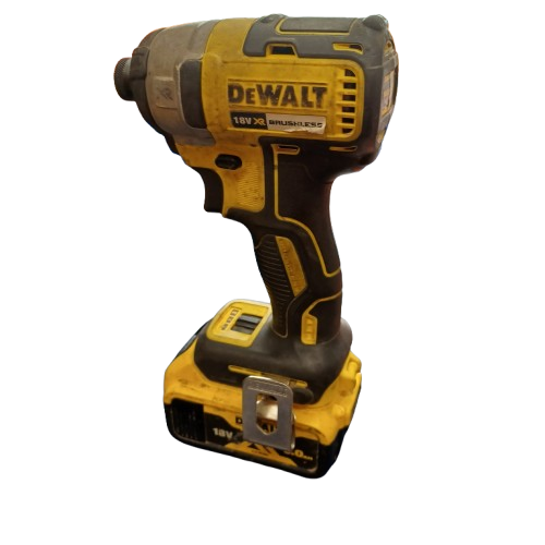 Dewalt 18 Volt Cordless Impact DRiver with 5.0AH Battery and Charger ( LE )