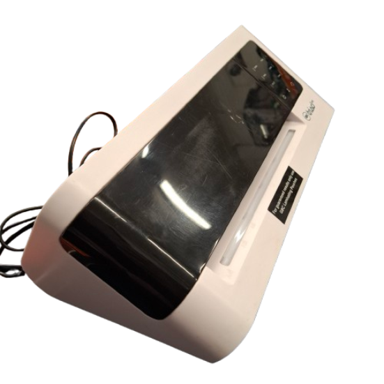 GBC Triad A4 Laminator White (A4BLTRA4) (JN)