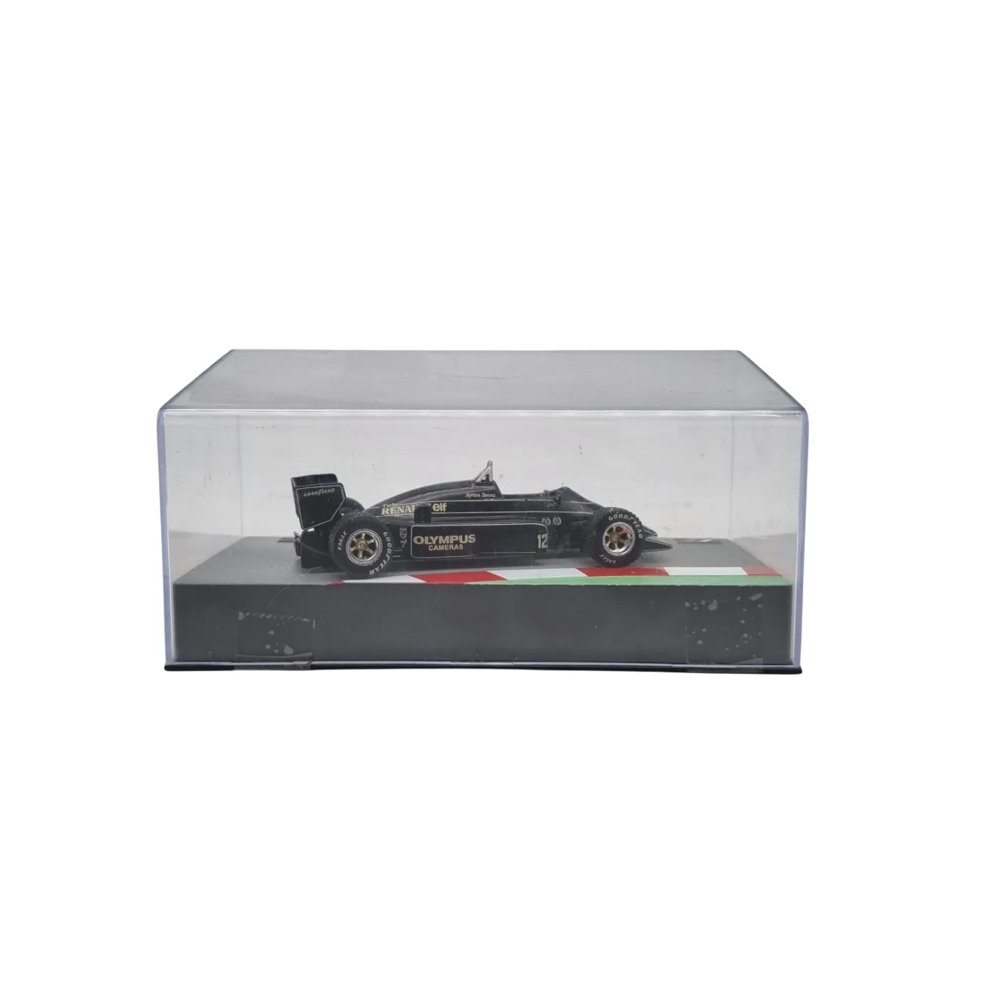 Formula 1 Model Car – Lotus 97T (1985)