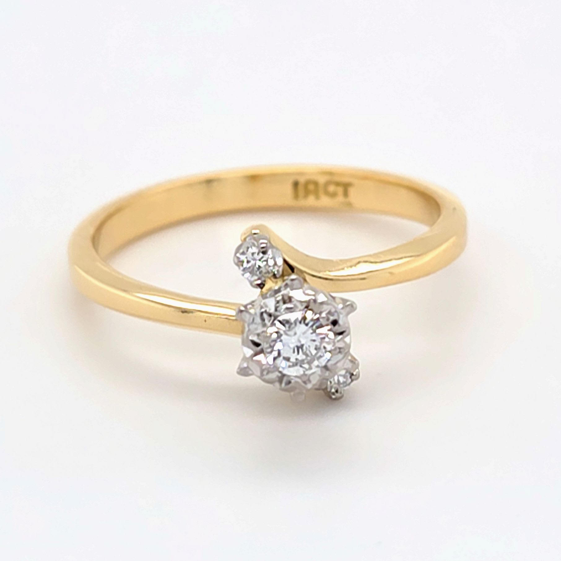 Ladies 18cy Yellow Gold Diamond Ring Total Weight – 3.0 Grams – Ring Size – N1/2 (MR)