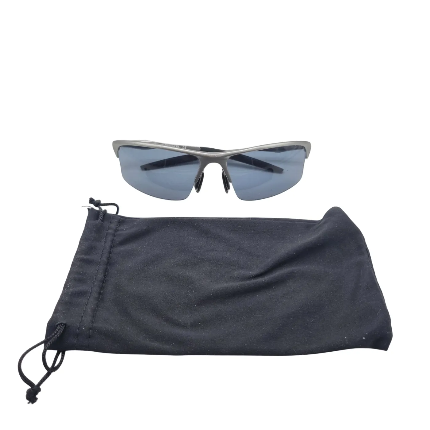Scuderia Ferrari Sunglasses FR0068 + Silk Case
