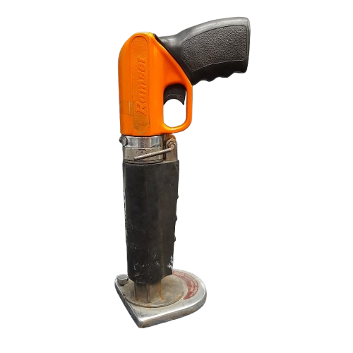 Ramset Powder Actuated Framing Nailer With A Bag Of Nails  (MR)