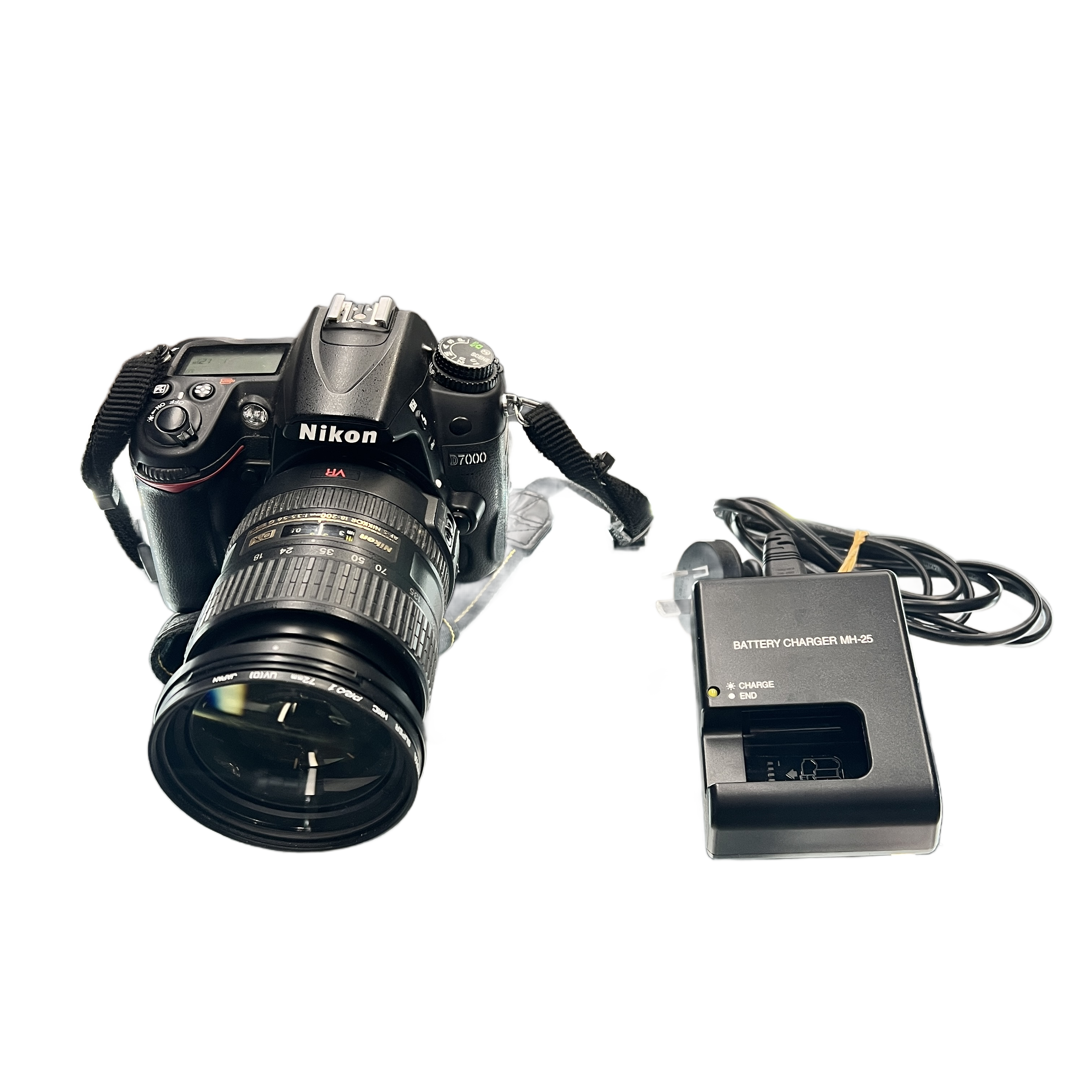 Nikon Camera D7000 With Charger  (MK)