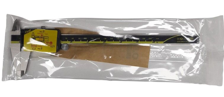 Mitutoyo 500-172-30 200mm Metric and Imperial Digital Caliper Like NEW