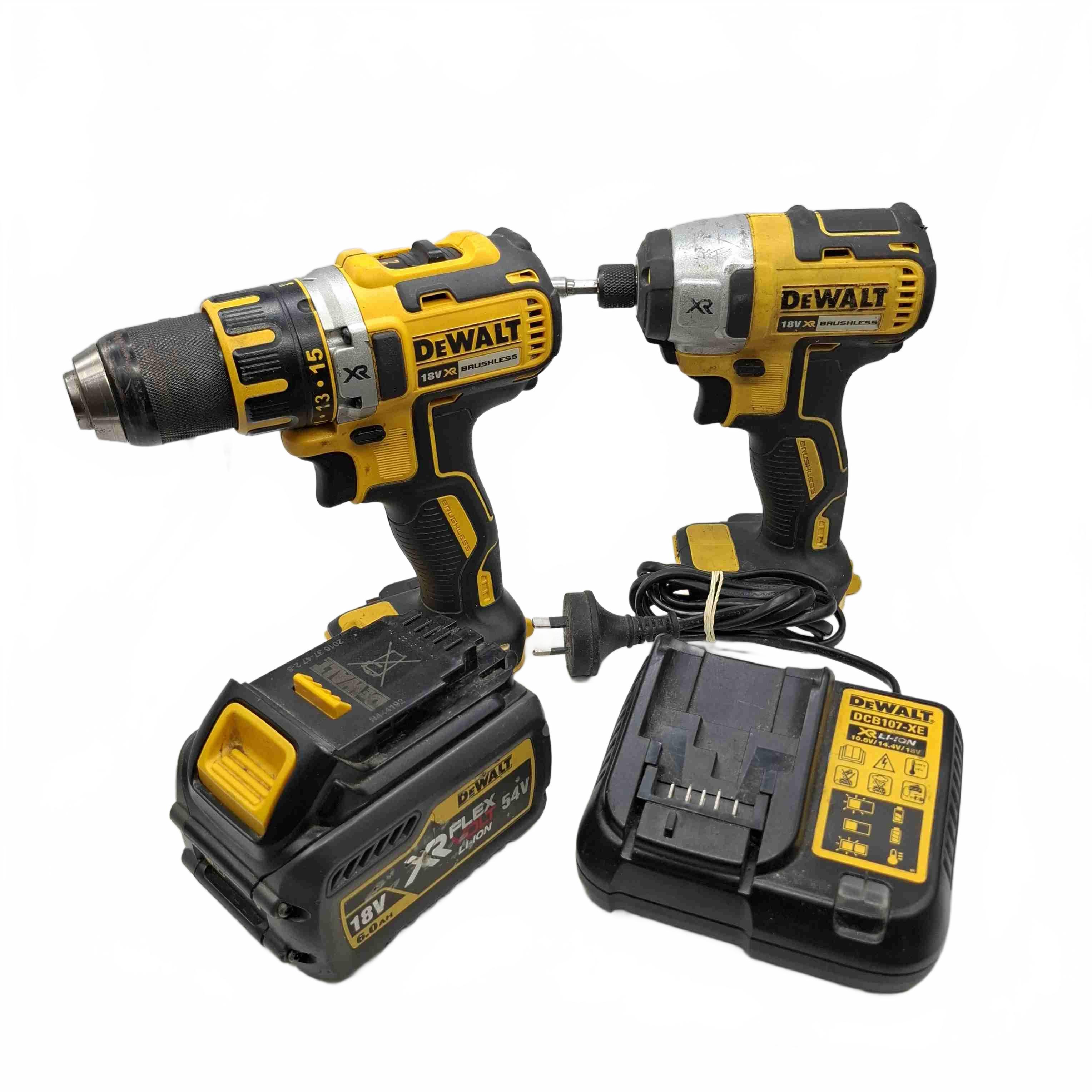 Dewalt Drill And Impact Driver Kit DCK258D2T With Charger and 6.0AH Battery in Hard Case (WR 1433584)