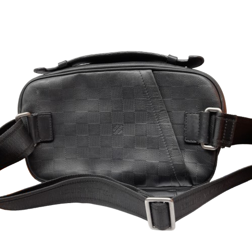 Louis Vuitton Damier Infini Onyx Black Shoulder Bag – Authentic ** Second Hand In Good Condition ** (1391477 MR)