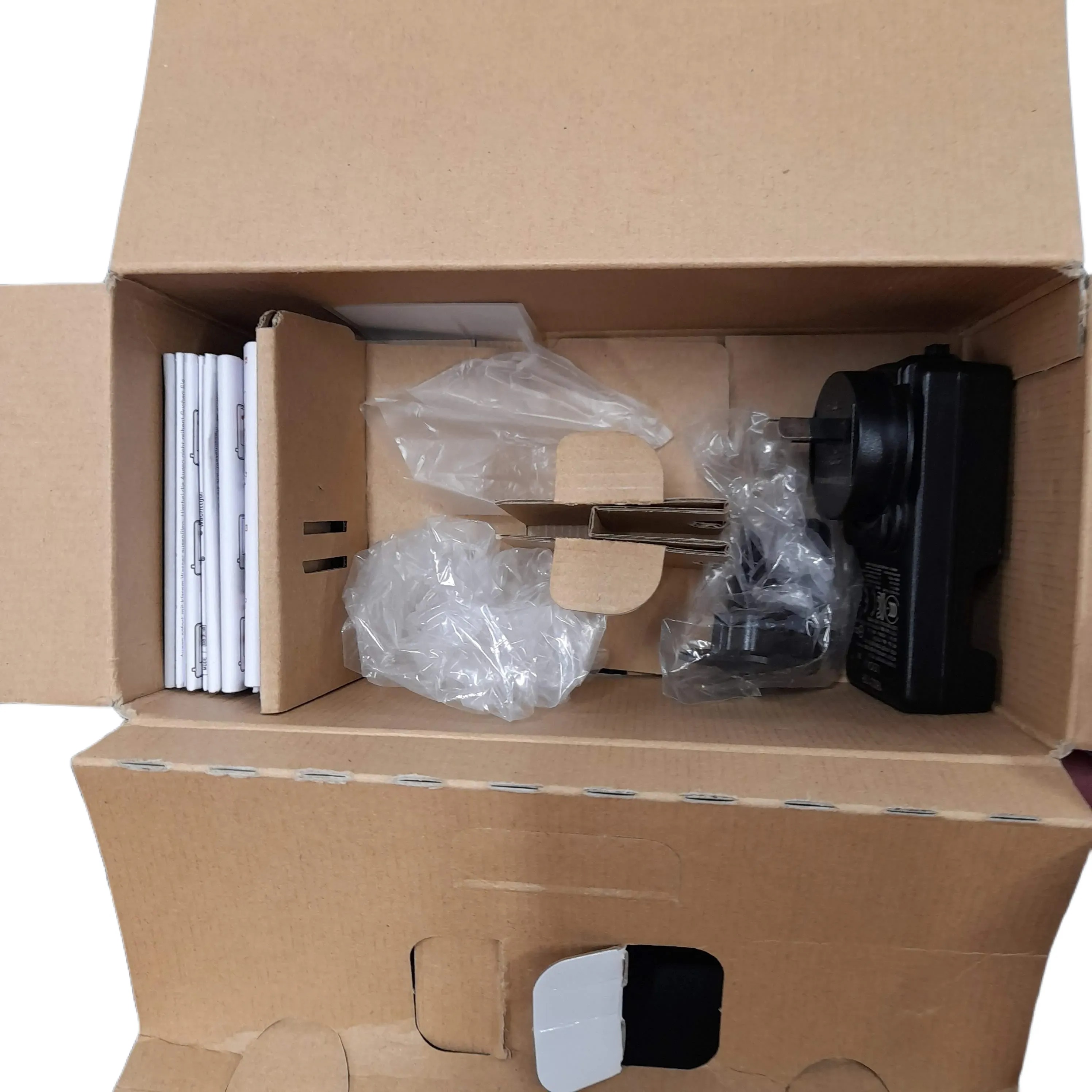 *Sold As Is* Leica Sofort 2754 Instant Camera In Box + Charger + Manual *Missing Door Latch* (WR 1291278)