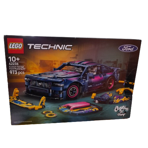 LEGO Technic Custom Garage Ford Mustang GT 42236 (LN)