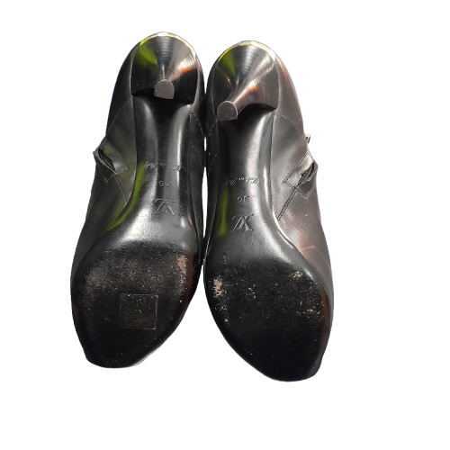 Louis Vuitton BL0141 M Black Leather Open-Toe Heels Size 36 (LN)