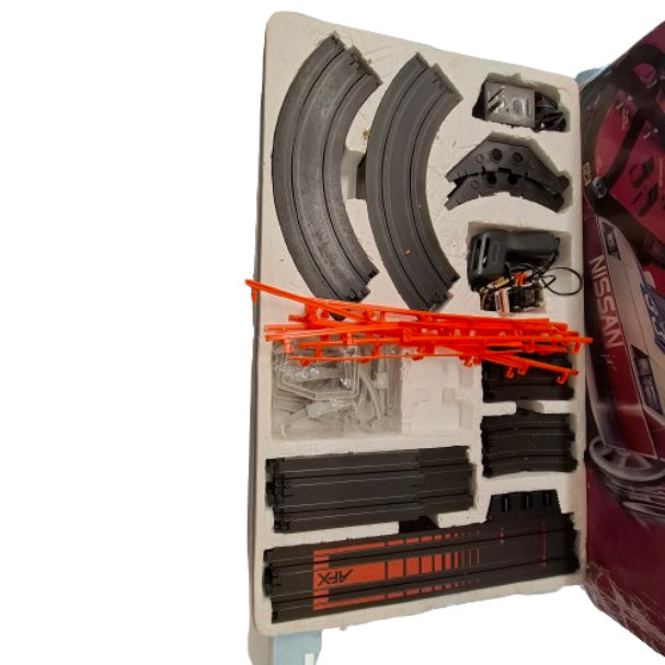 Aurora AFX Thunderloop Thriller Slot Car Race Set (JN)