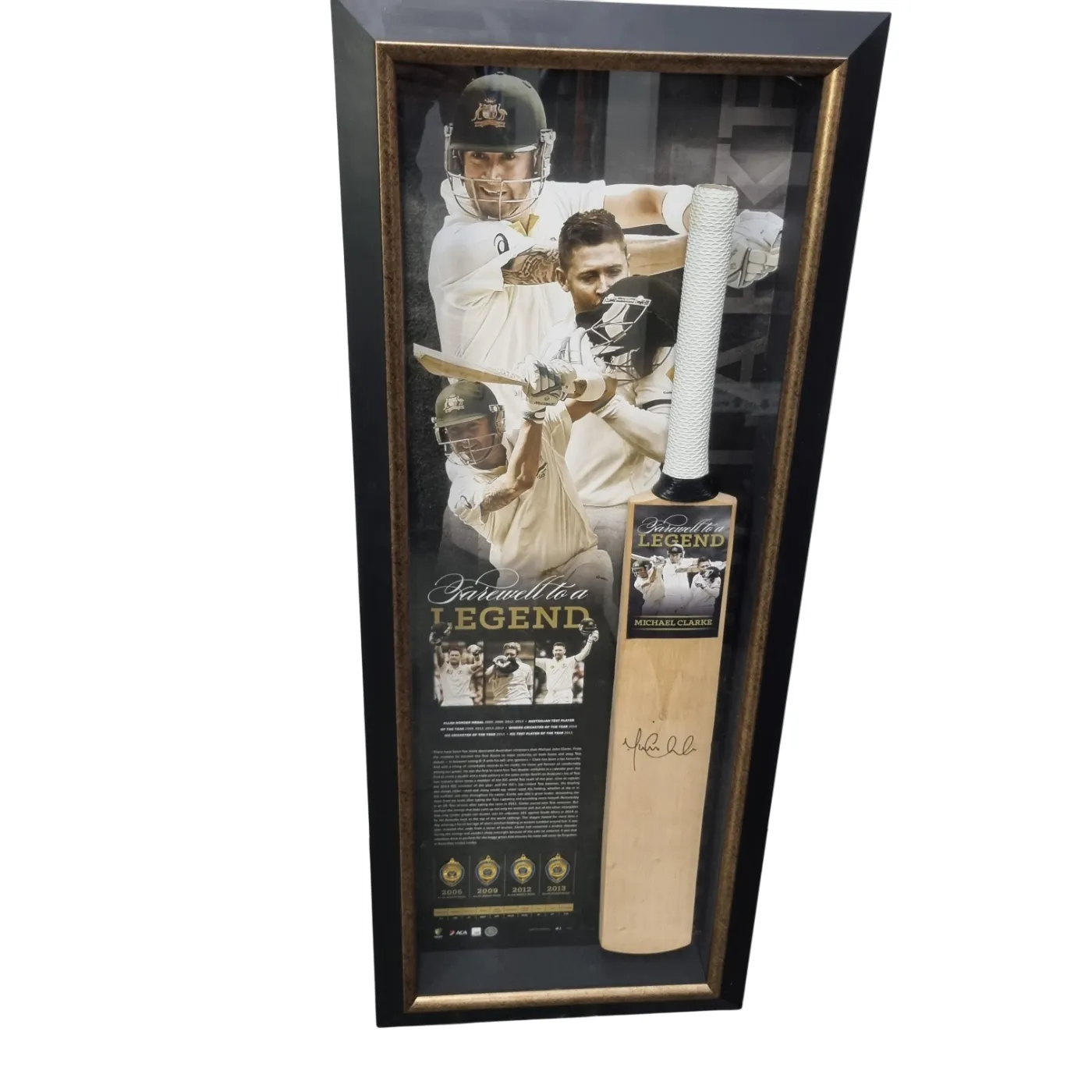 National Honour Frame – Michael Clarke Retirement Cricket Bat Signed Limited Edition 41/115 + COA (WR) PICK UP ONLY