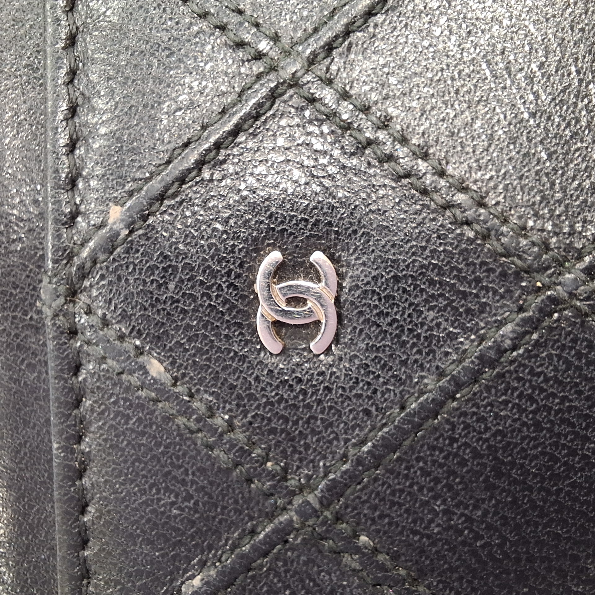 CHANEL Black Leather Wallet  (JN)