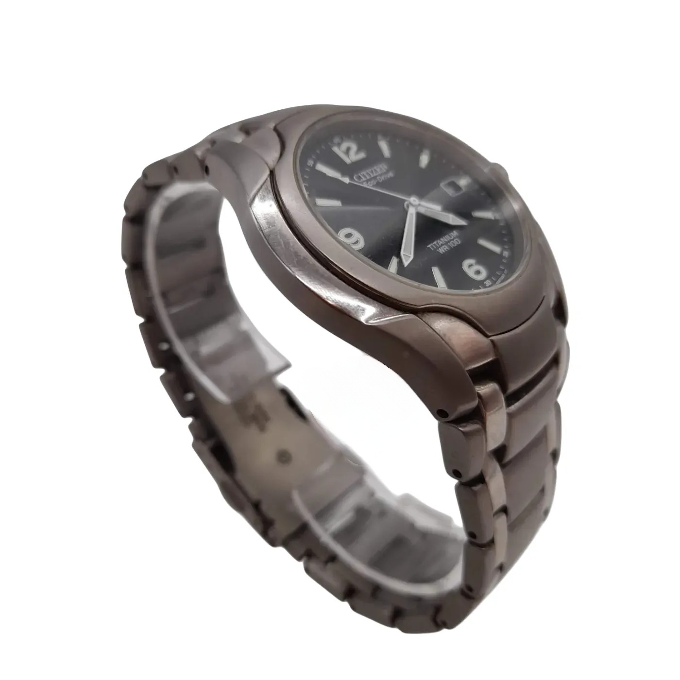 Citizen E111 Men’s Silver Stainless Steel Bracelet Watch (WL 1404704)