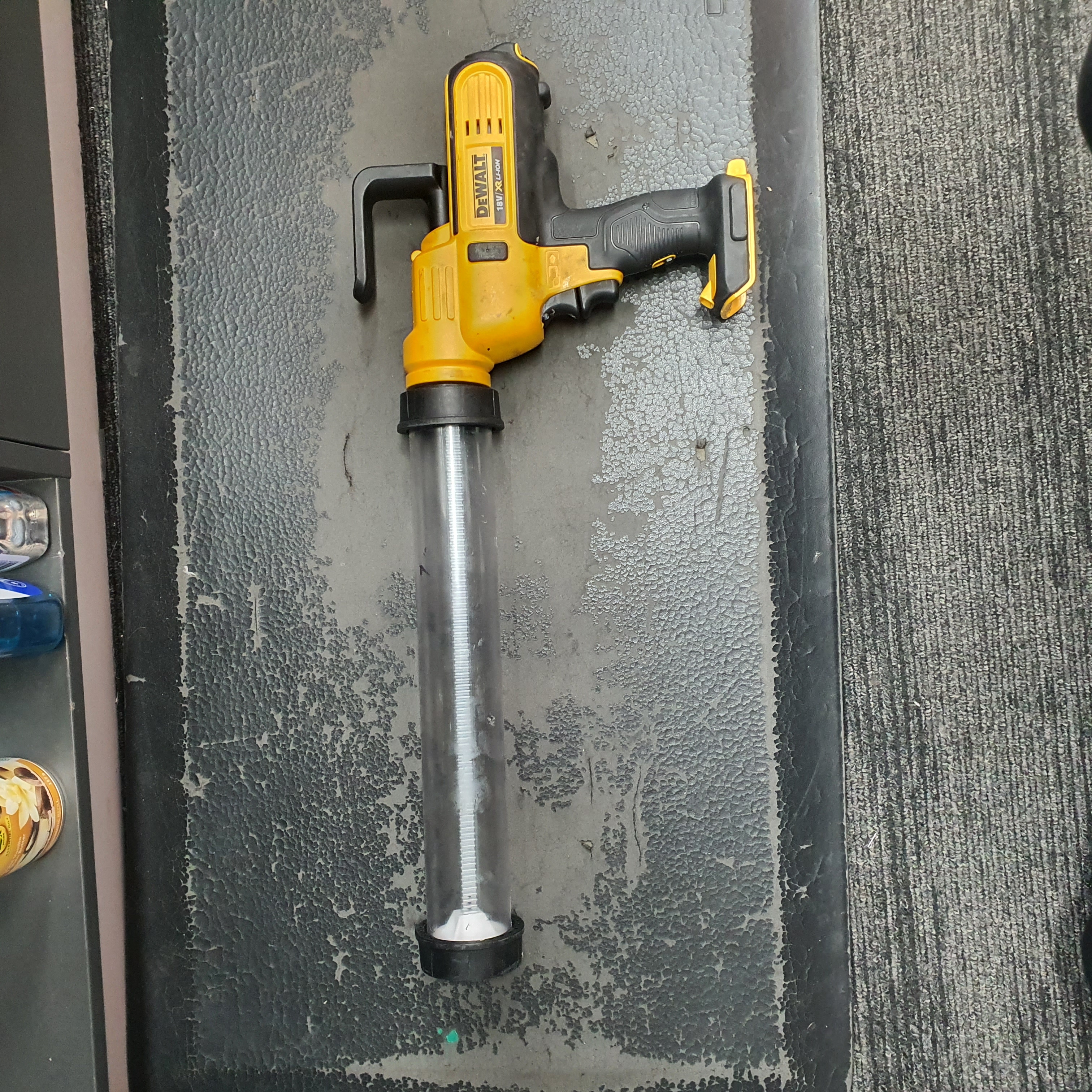 Dewalt Caulking Gun DCE580 Yellow Black Skin Only (MR)