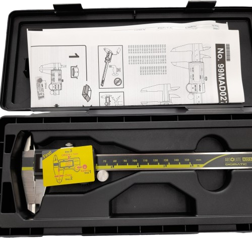 Mitutoyo Caliper 500-196-30 With Case (LN)