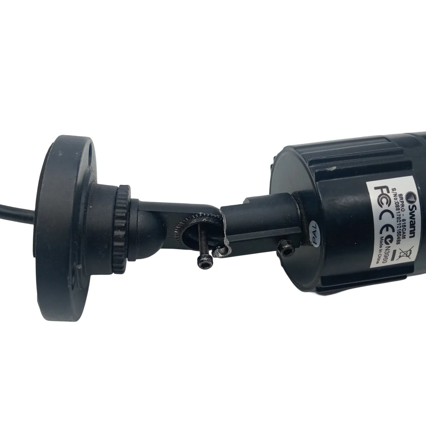 Swann Security System SRDVR-81525H with 6 Cameras and Cords (WR 1367216)