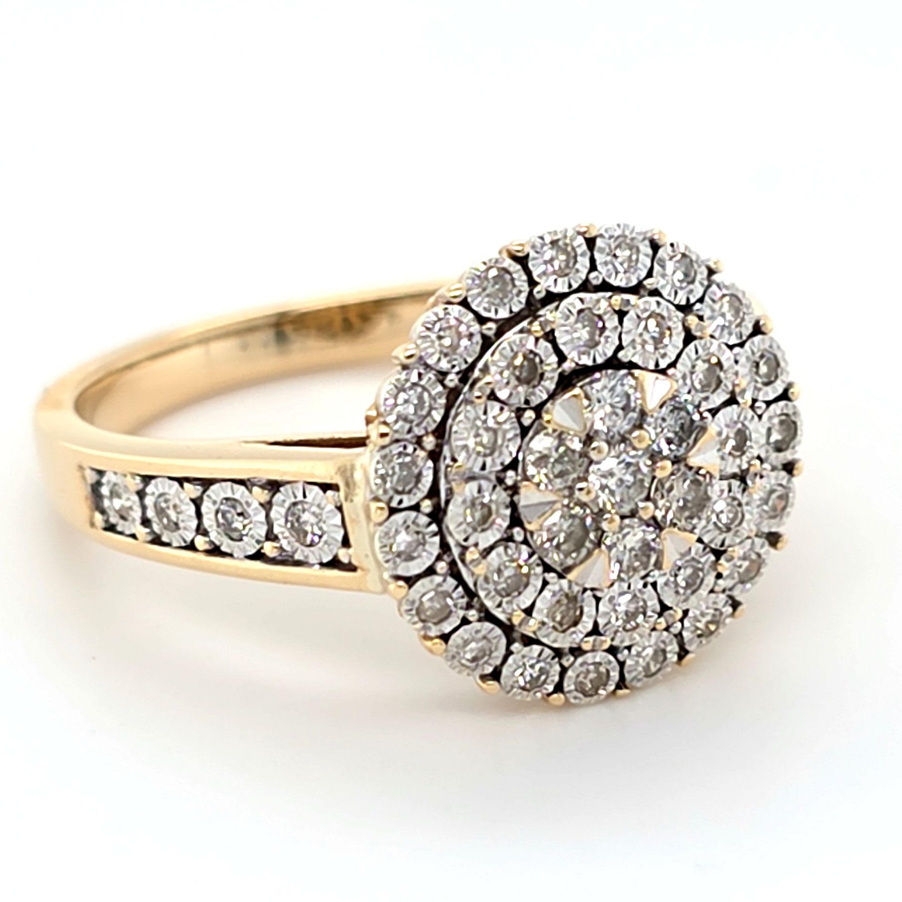 Ladies 9ct Yellow GoldDiamond Ring – Total weight –  4.7 Grams – Ring Size – U (MR)
