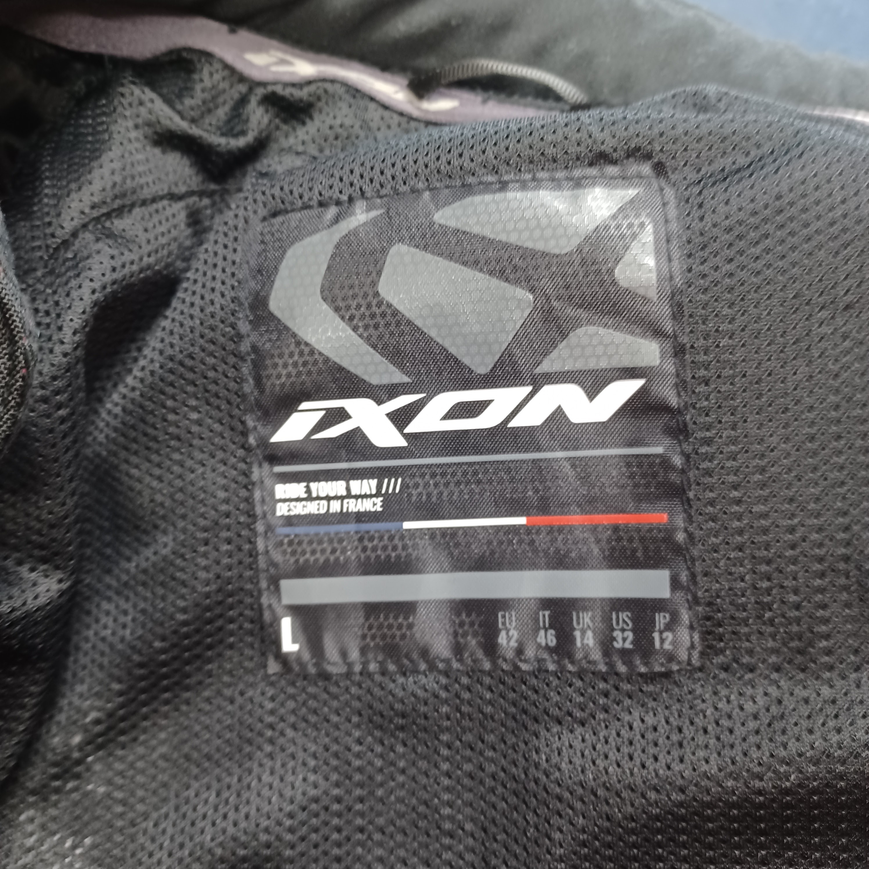 Ixon Ladies Motorbike Jacket size L with Protective inserts (LE)