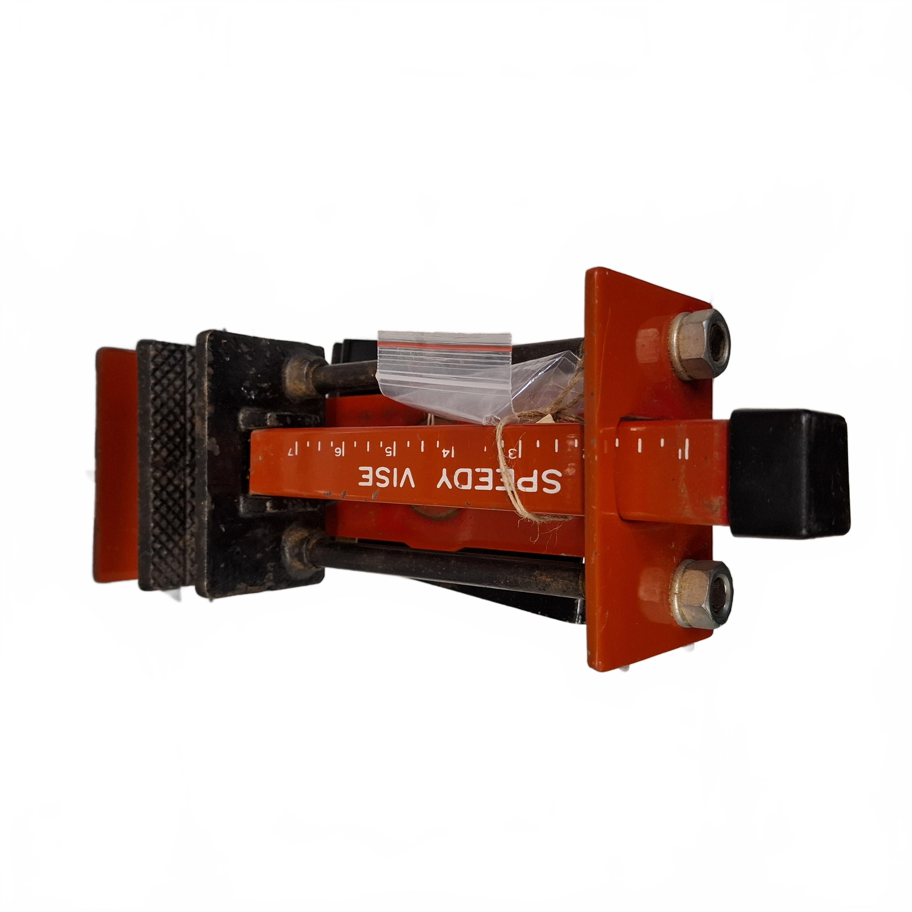 Speedy Red Bench Attachment Vice Unknown Model (1431224) (JN)