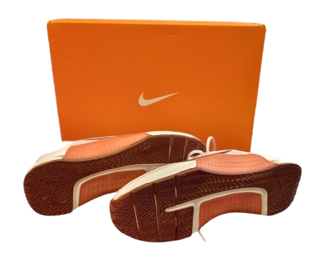 Nike Metcon 9 Womens Size 9.5 ( Worn once ) ( LE )