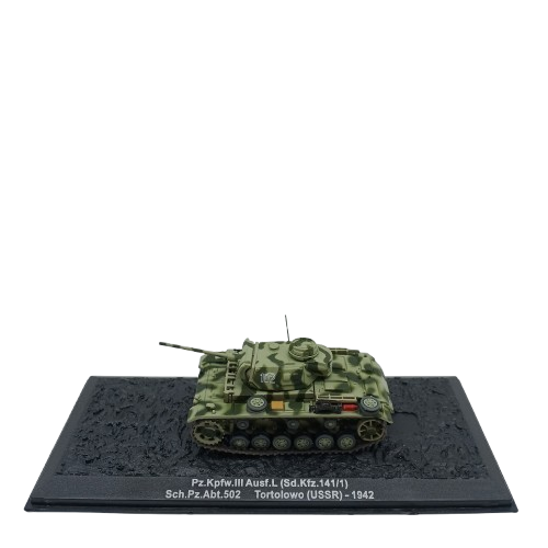 Combat Tanks Collection Pz.Kpfw. III Green Tank Model With Magazine in Case (CP)