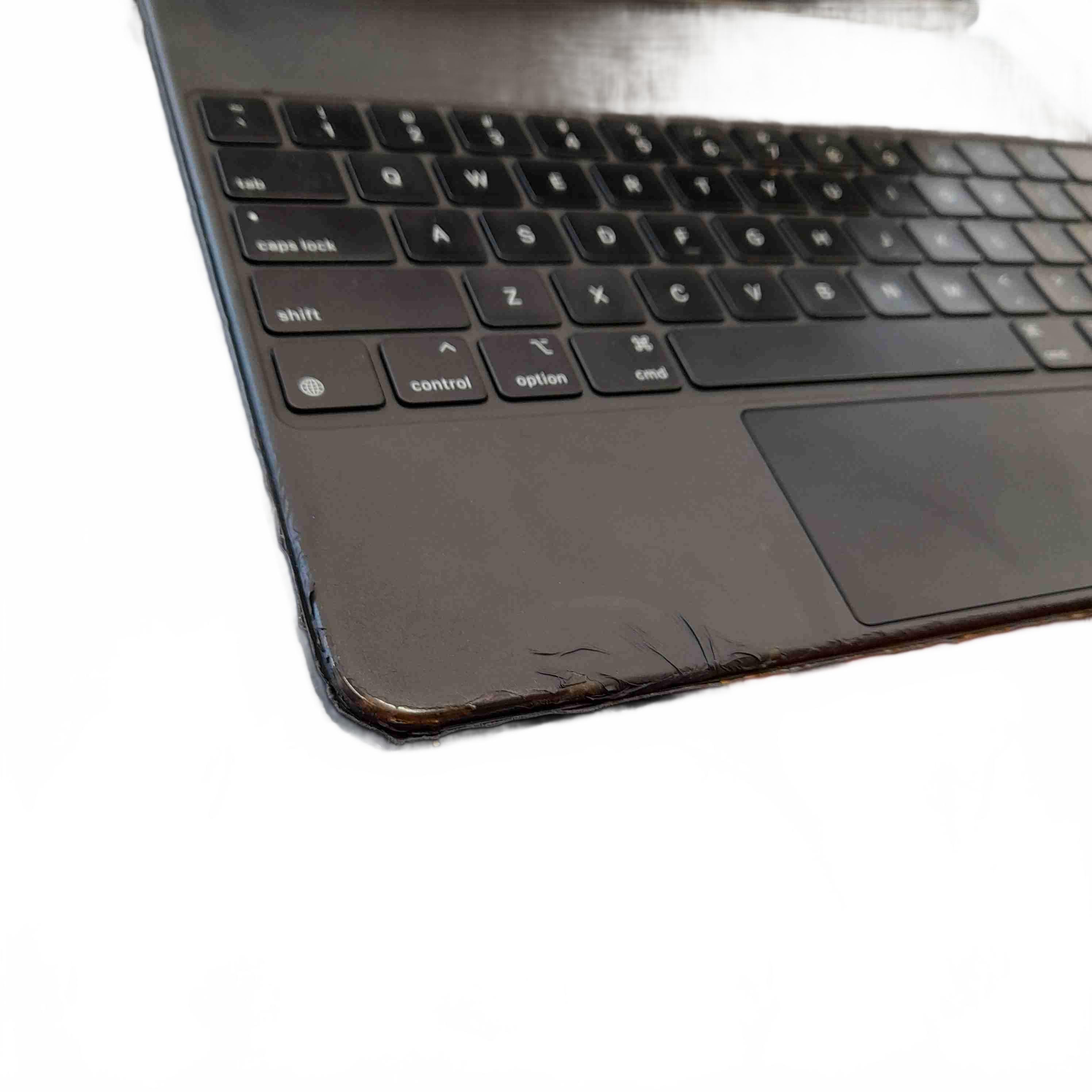 Apple Magic Keyboard IPad Pro Gen 4 Wear And Tear (GE)