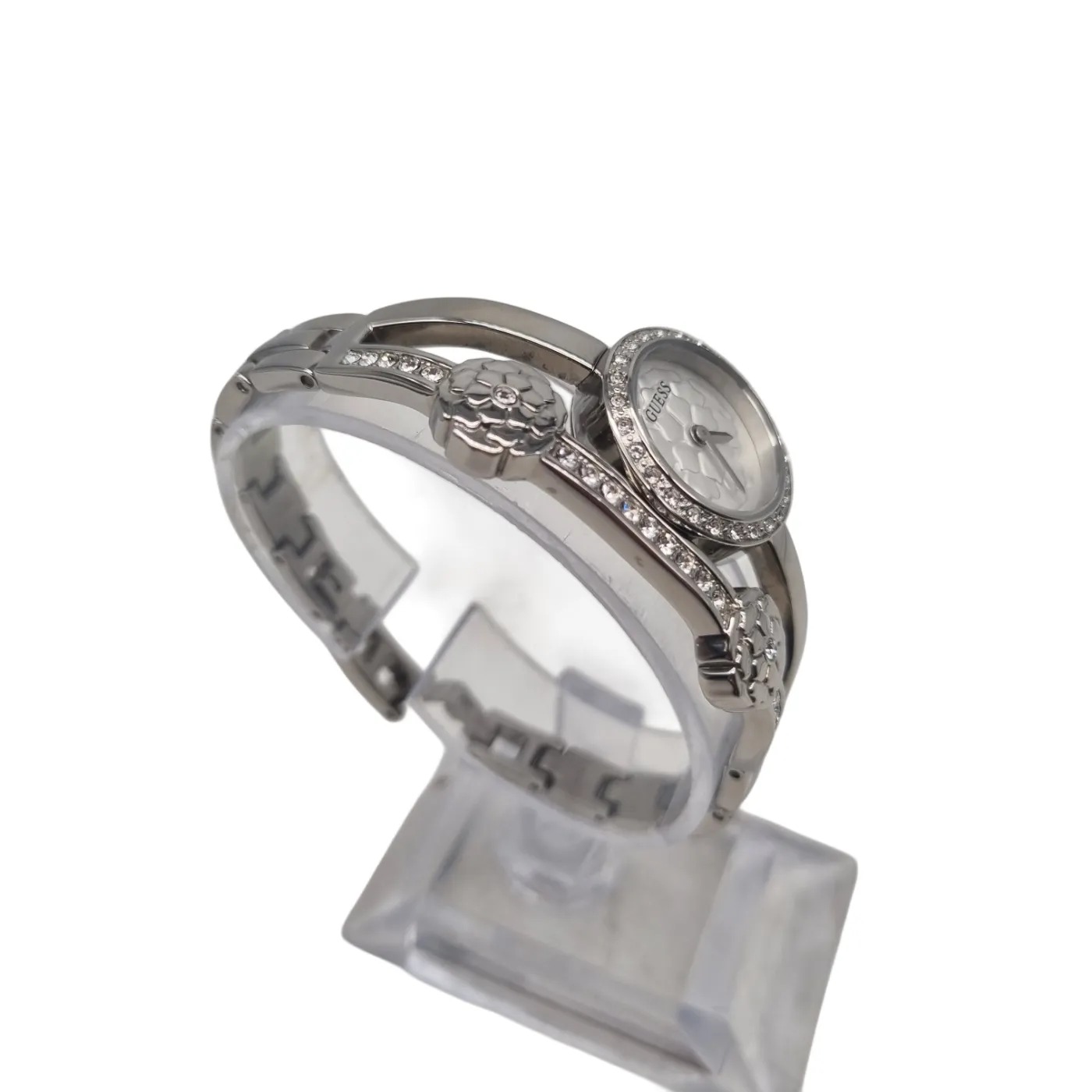 GUESS Ladies Silver-Tone Analog Watch GW0756LI with Box and Links (WR1400727)