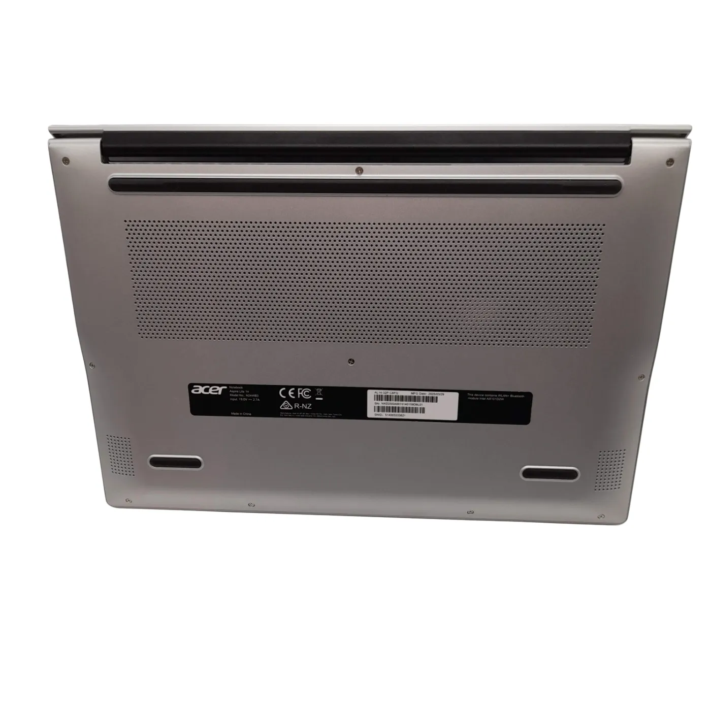 Acer Aspire Lite 14 AL14-32P 14-inch Laptop Silver with Charger (WR1398234)