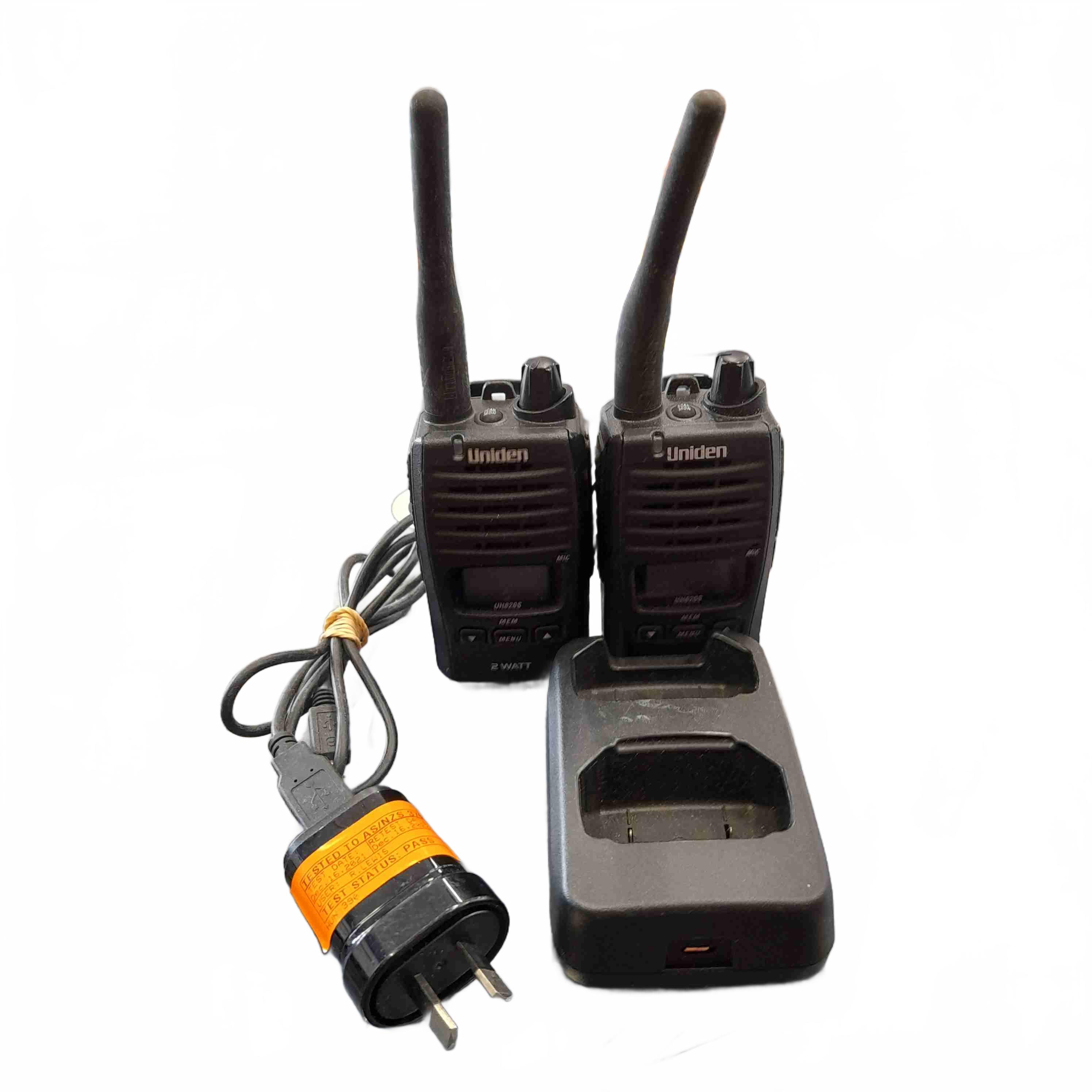 Uniden 2 Way Radio UH820S 2 Units With Charge Dock (GE)