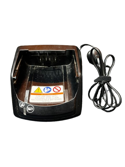 Stihl Battery Charger (AL101) Good Condition (CP)