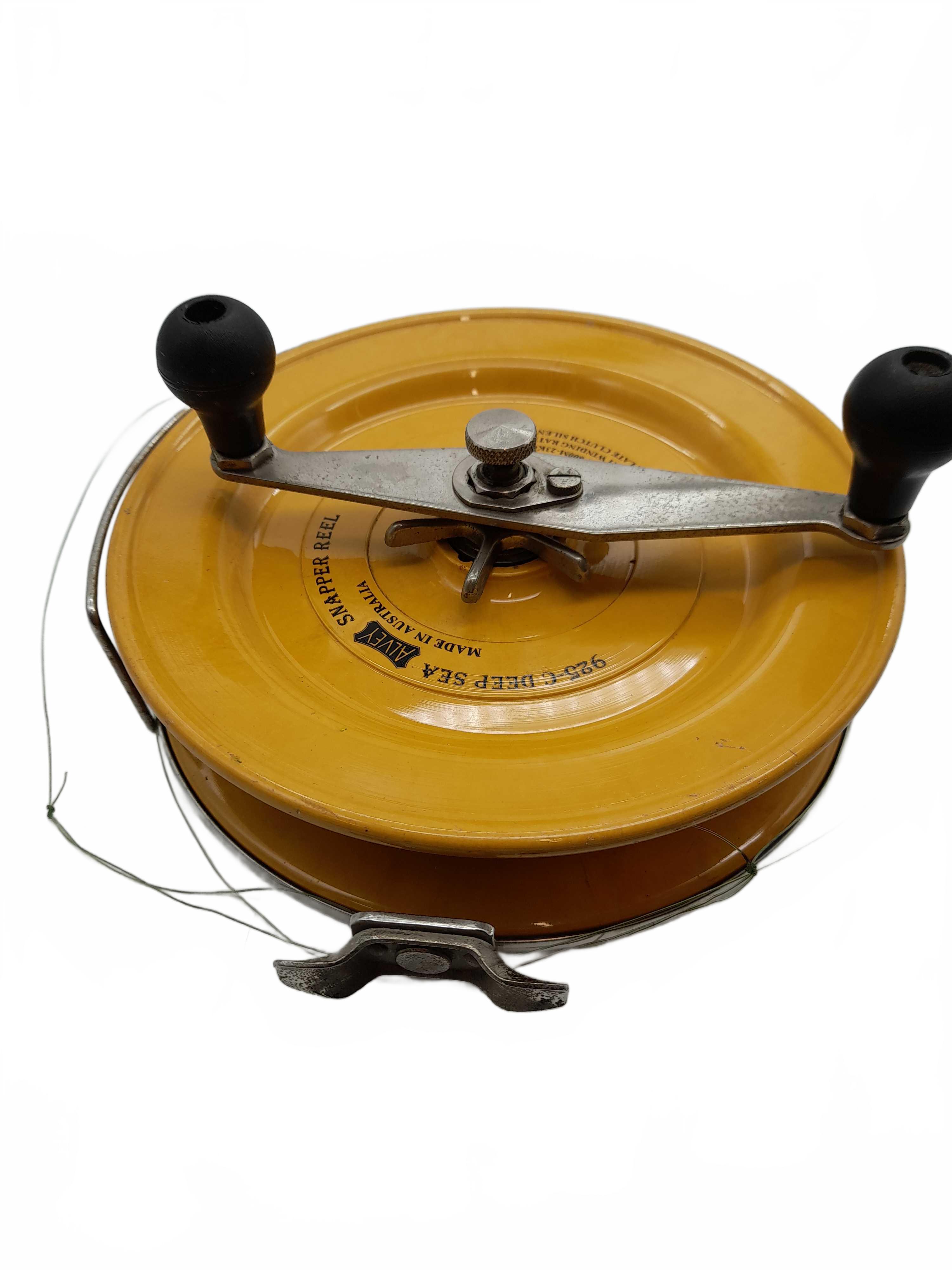 Alvey Reel 925-C Deep Sea Snapp Yellow/Silver Good Working Condition With Green Line (WL1430361)