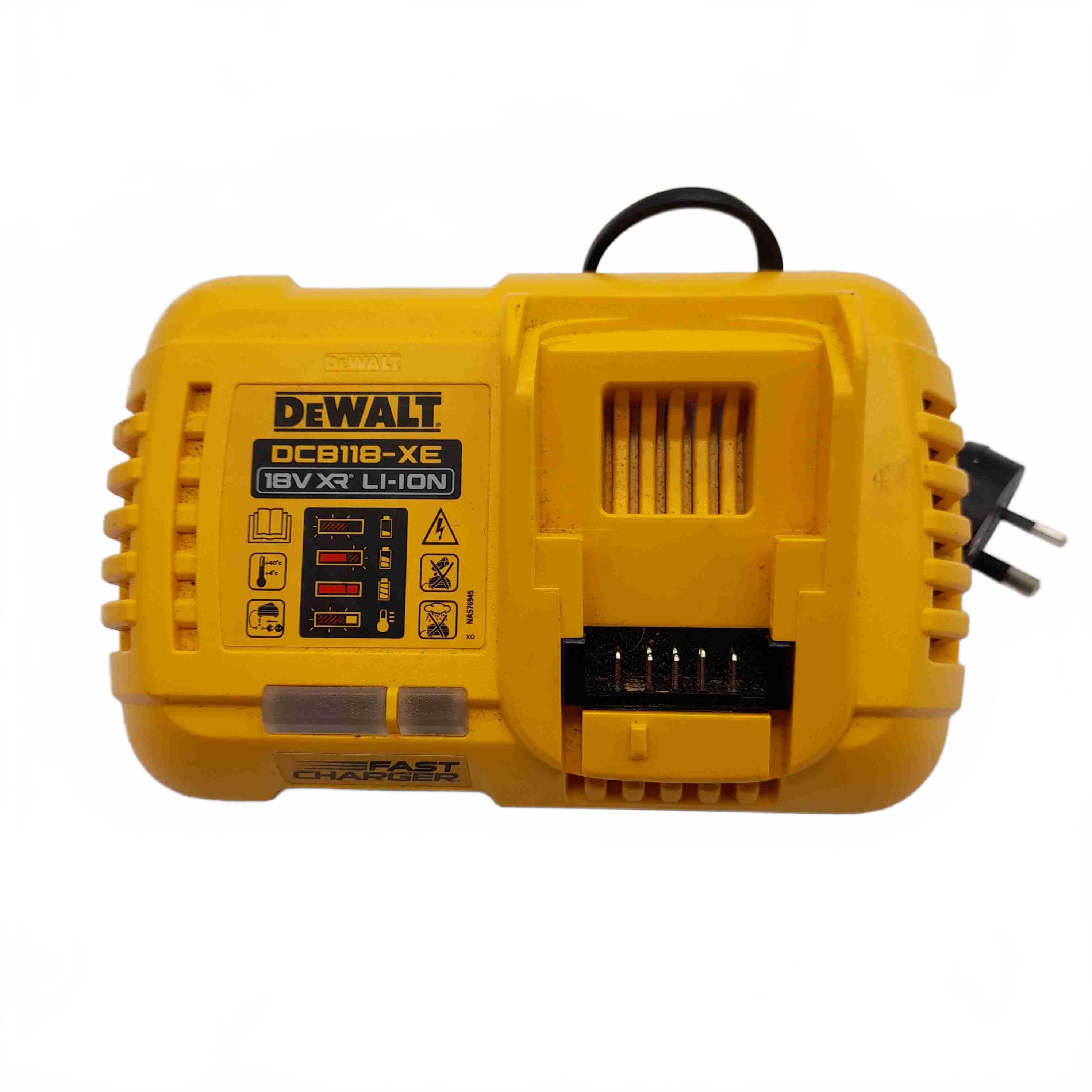 Dewalt Battery Charger Fast Charger 18V XR LI-ION DCB118-XE Good Working Condition (WL1436586)