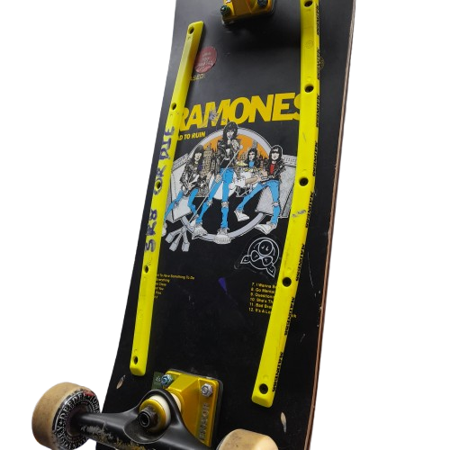 GLOBE RAMONES Skateboard (LN)