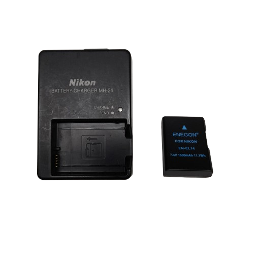 Nikon D5200 DSLR Camera with 18-200mm Tamron Lens, 18-55mm Nikon Lens, and Charger (LN)