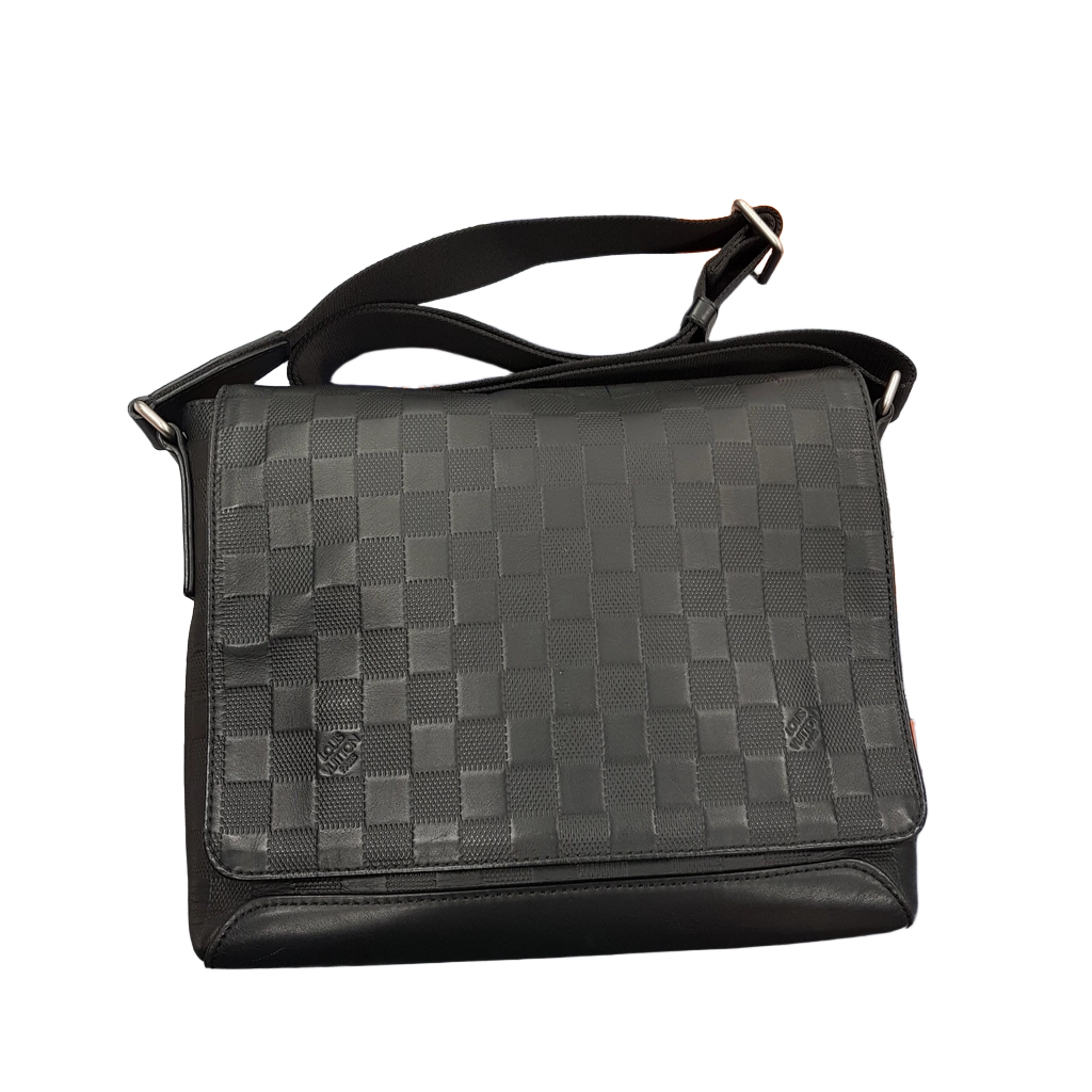 Louis Vuitton District PM Messenger Bag (MR)