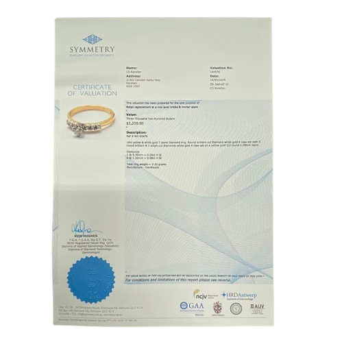 Ladies 18ct Yellow & White Gold Diamond Ring. Single Round 0.20ct Brilliant Cut White Gold Claw Set Diamond, With 6 Round Brilliant Cut White Gold Claw Set Diamonds. TDW 0.29ct. Size L&1/2 . With Valuation Certificate.
