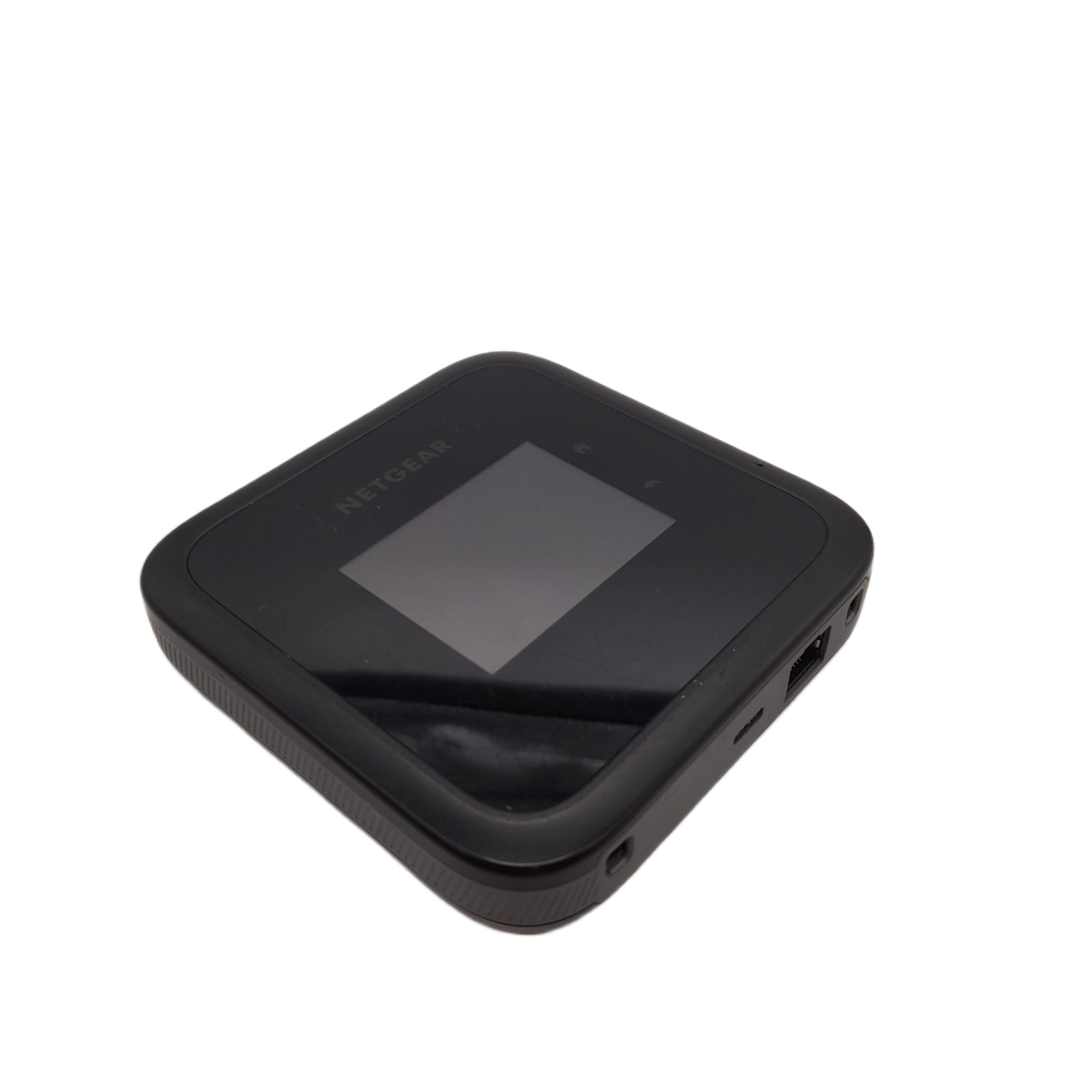 Netgear Nighthawk M6 5G WiFi 6 Mobile Router MR6110 (WL 1360124)