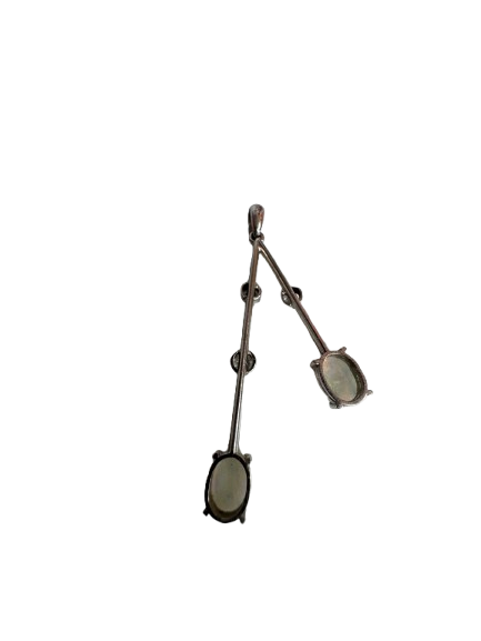 Ladies 18ct White Gold Pendant Weighs 3.3 Grams 5cms 3x 0.05ct Diamonds 2×0.30ct Opals (GE1368433)