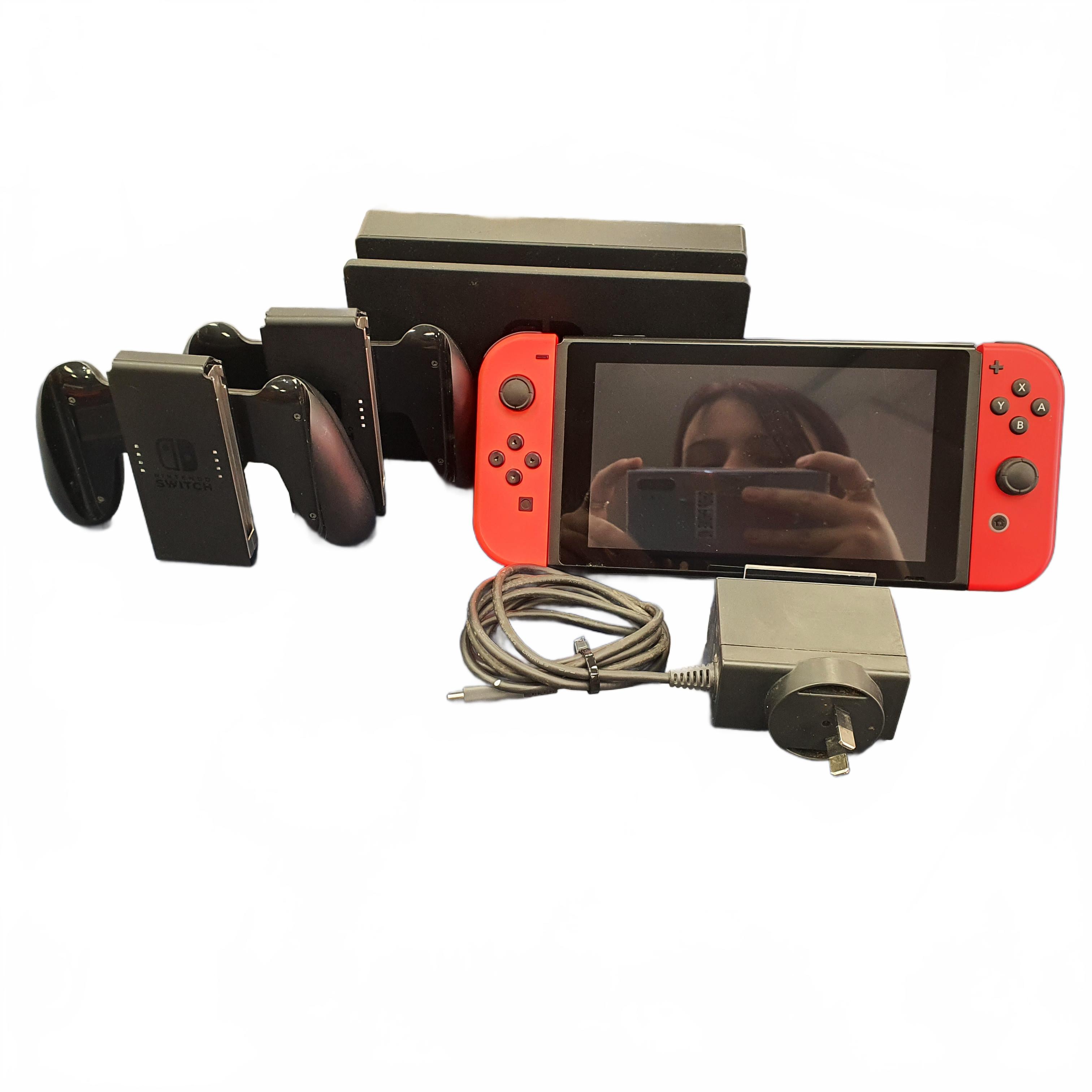 Nintendo Switch Console Black HAC-001 **SECOND HAND** (MR1429827)