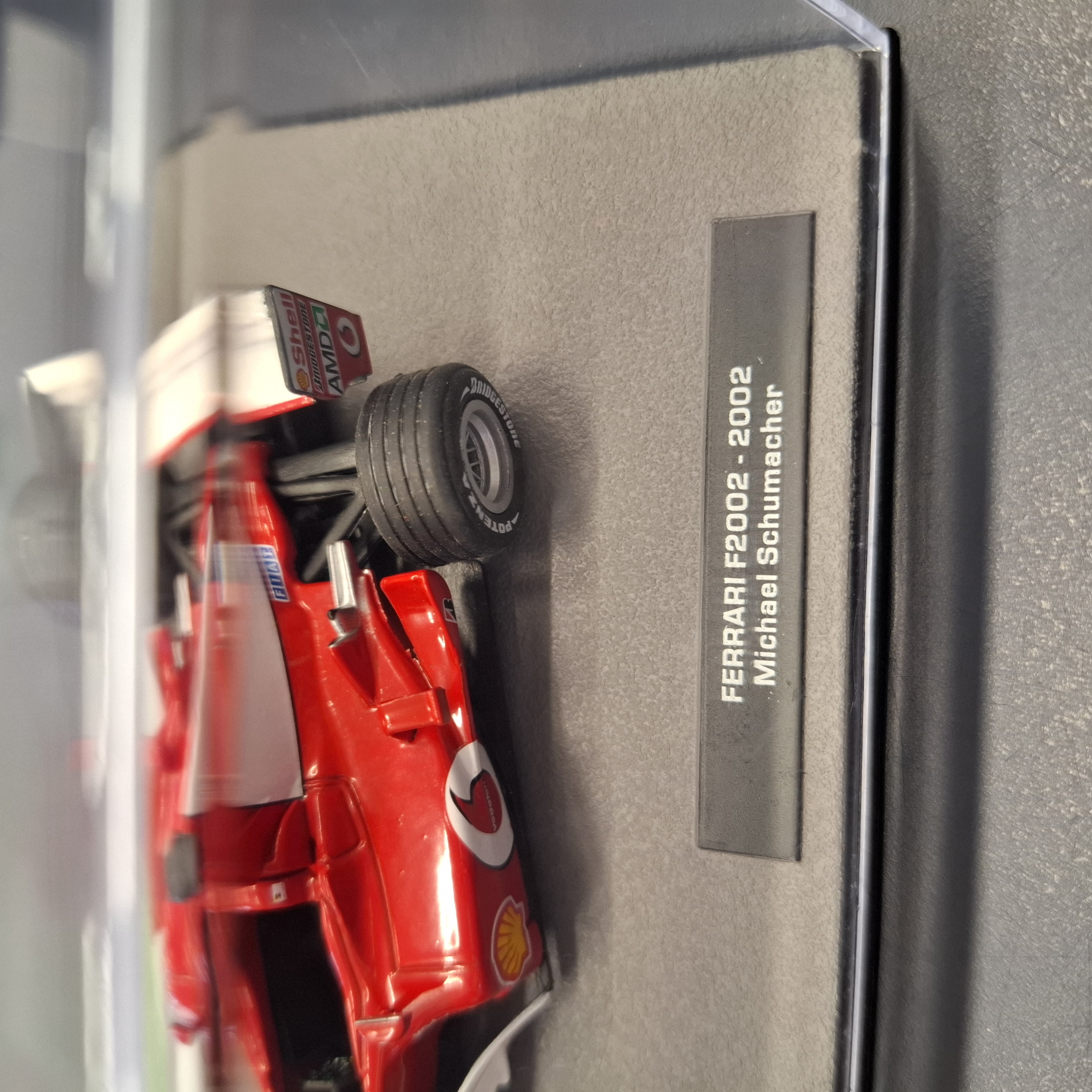 Ferrari F2002 Formula 1 Model Car Michael Schumacher (JN)
