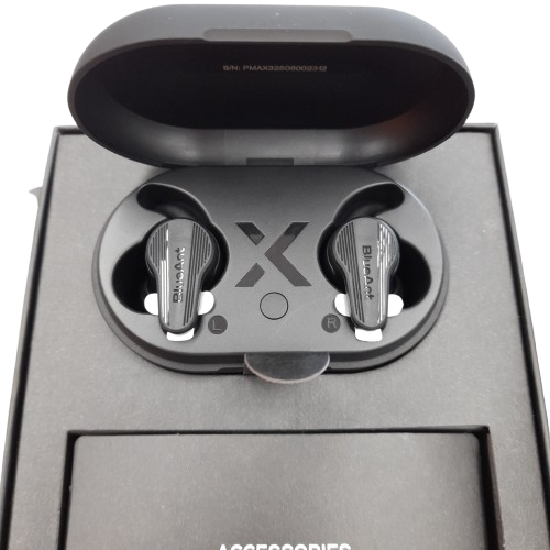 PUMP AIRX3 BLACK EARPHONES(MR)