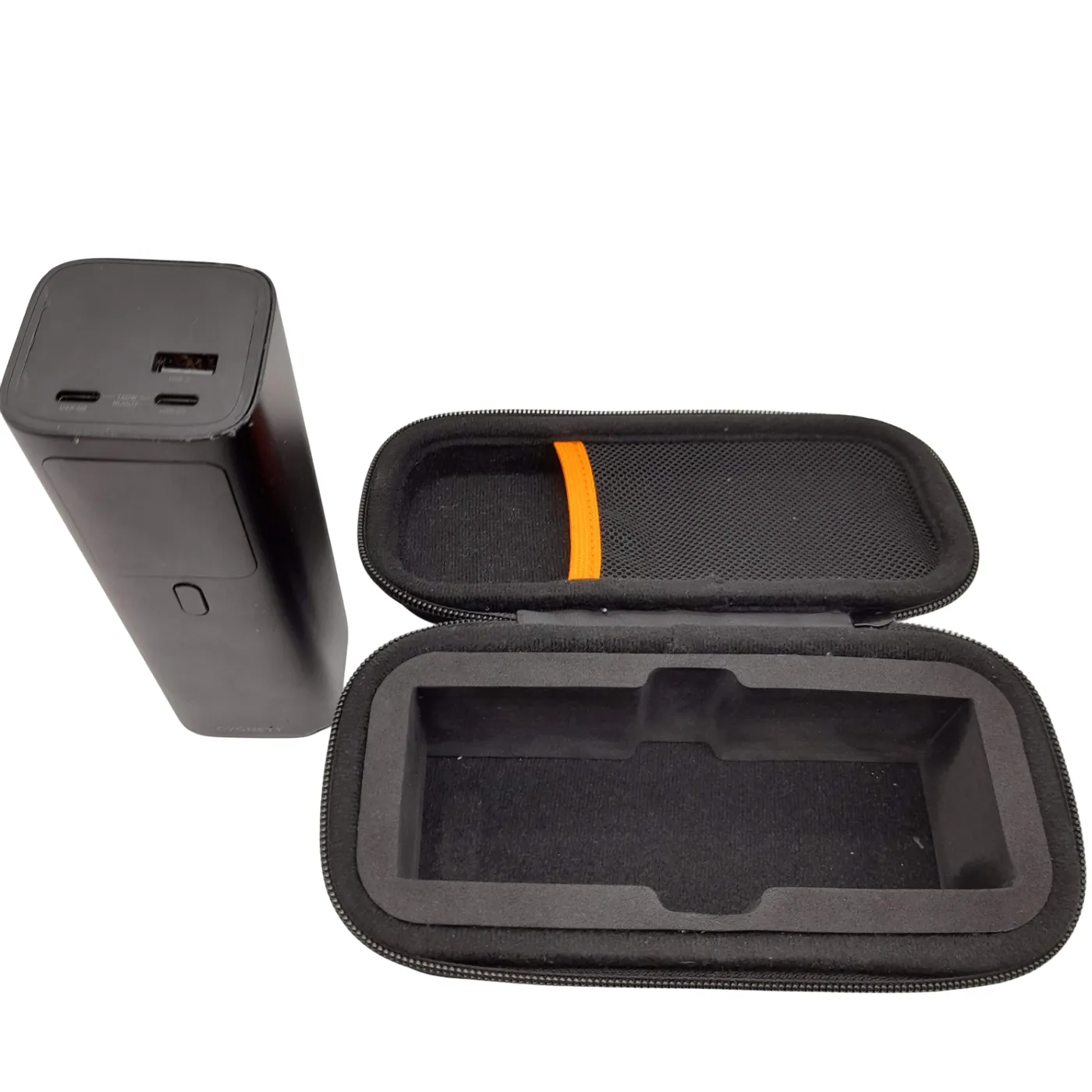 Cygnett Voyager 27K 148W Power Bank Black CY5381PBCHE With Case (WL1423940)