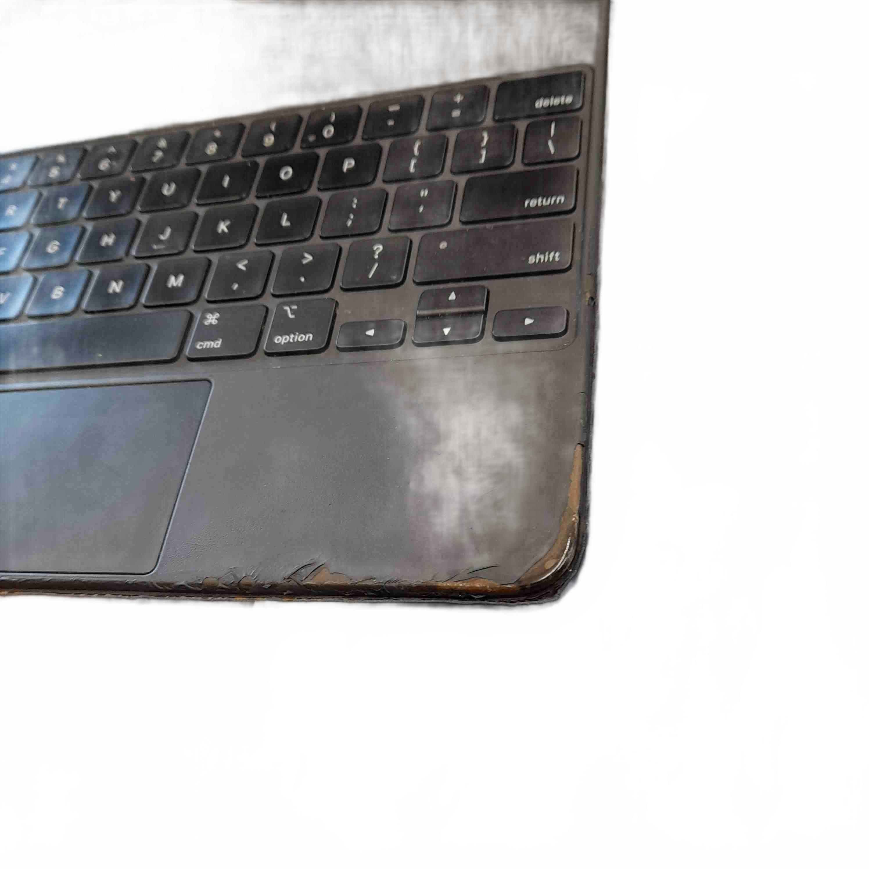 Apple Magic Keyboard IPad Pro Gen 4 Wear And Tear (GE)