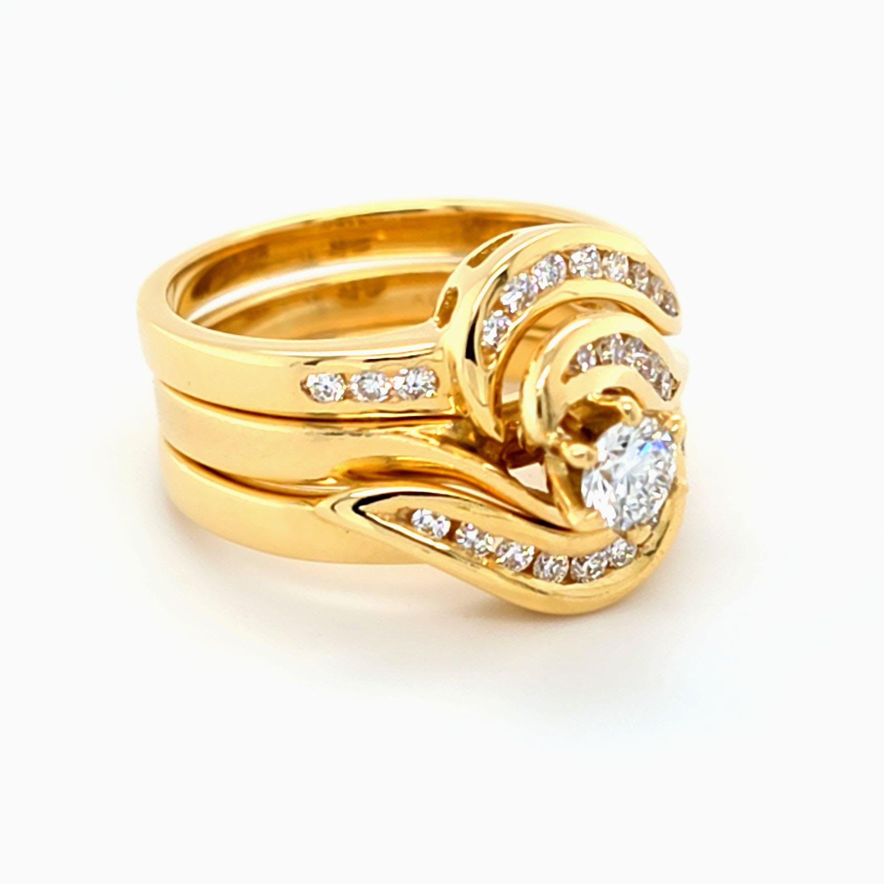 Ladies 18ct Yellow Gold 3 Piece Diamond Set – Total Weight – 9.4 Grams – Ring Size – J (MR)