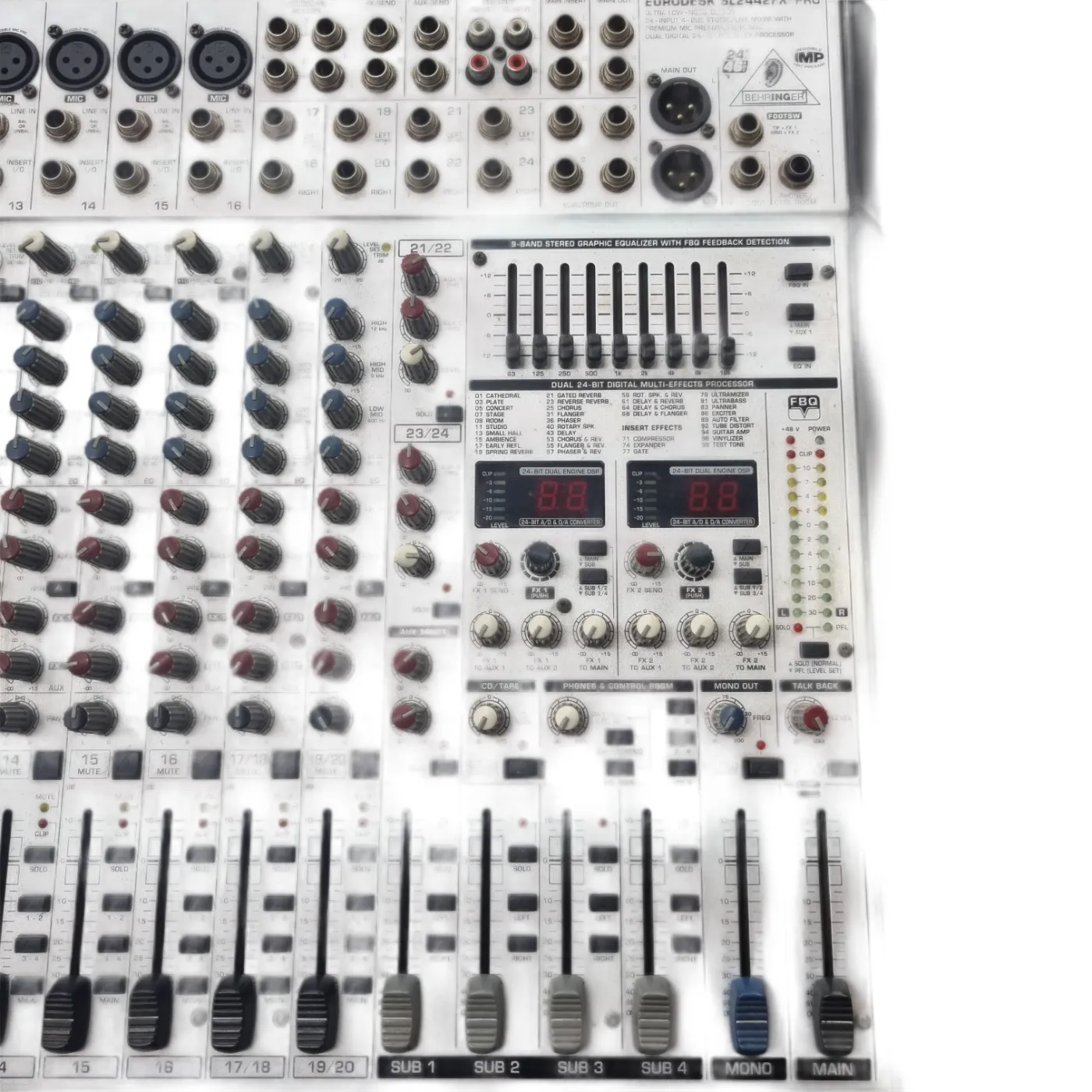 Behringer Eurodesk SL2442FX-PRO 24-Input 4-Bus Mixer (WR 1392106)