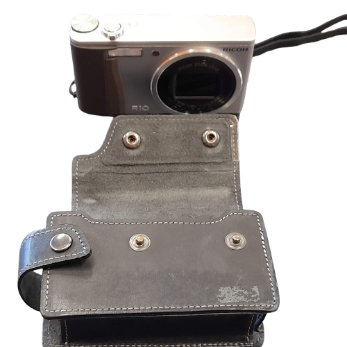 Ricoh Camera R10 With Case (GE)