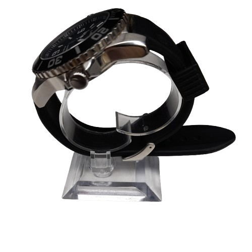 Classique 33-02 Men’s Black Rubber Band 500m Diving Watch (LN)