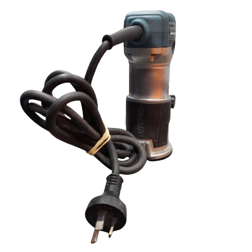 Makita 6.35mm (1/4″) 710W Router RT0700CX ( Used Condition) (MR)